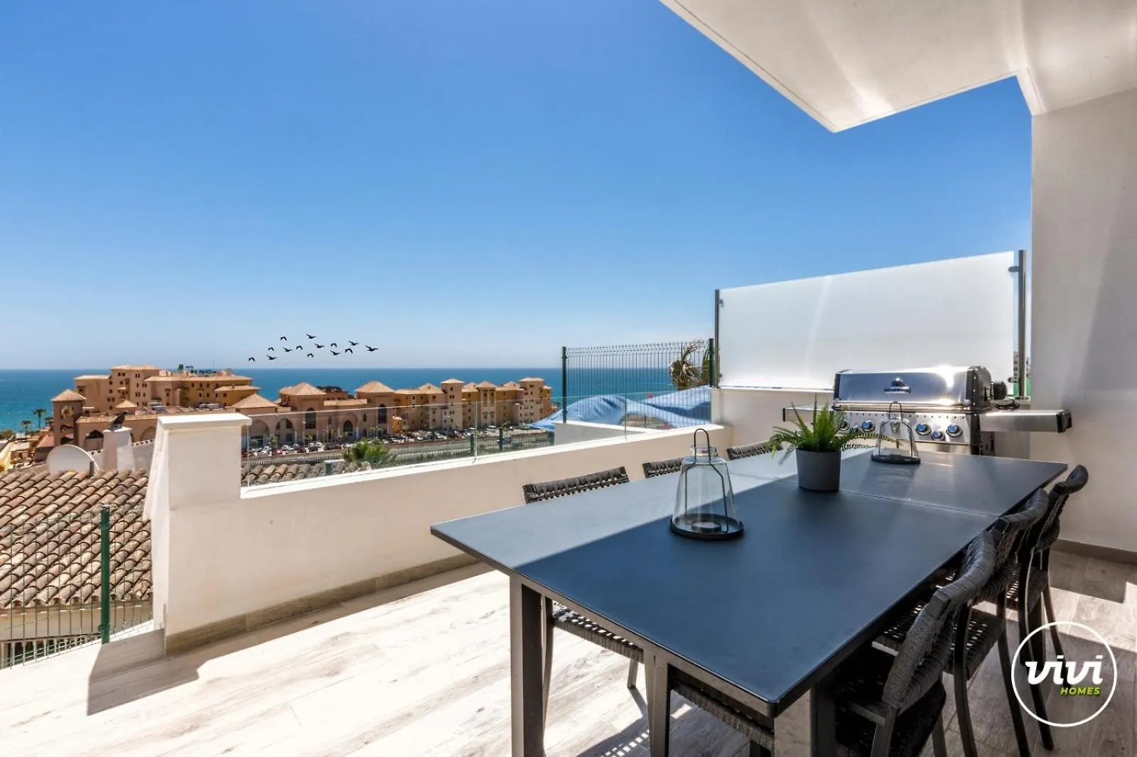 Vivi Homes -Zumo Pool, Jacuzzi, Gym & Sea View Fuengirola Holiday home