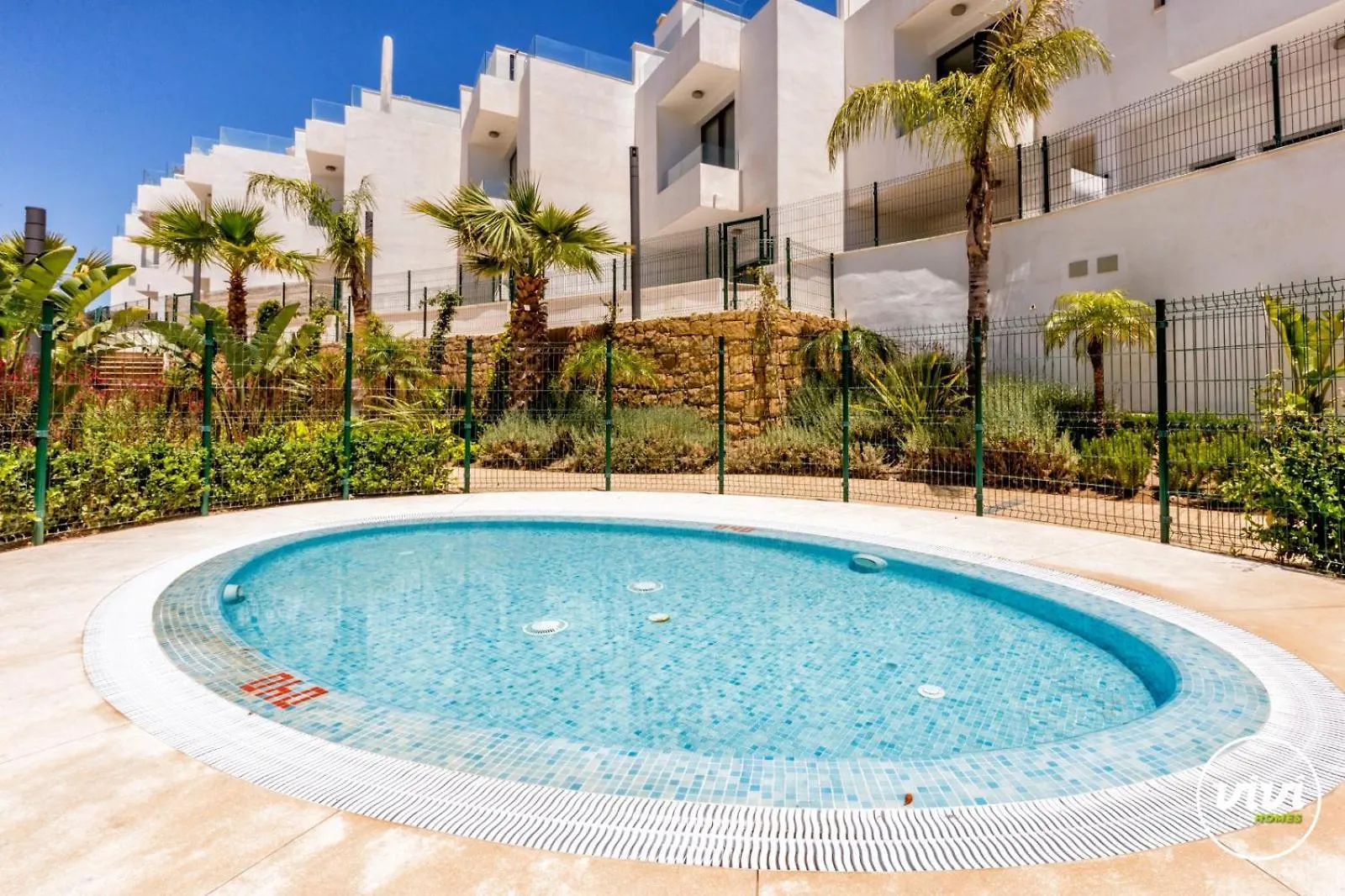 Vivi Homes -Zumo Pool, Jacuzzi, Gym & Sea View Fuengirola 0*,